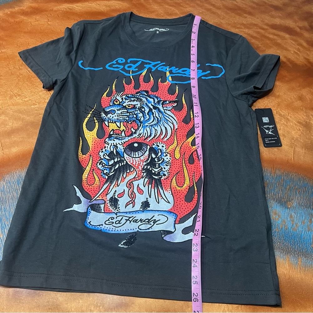 New Ed Hardy Rhinestone Fire Tiger Black Graphic Tee small - Picture 8 of 10